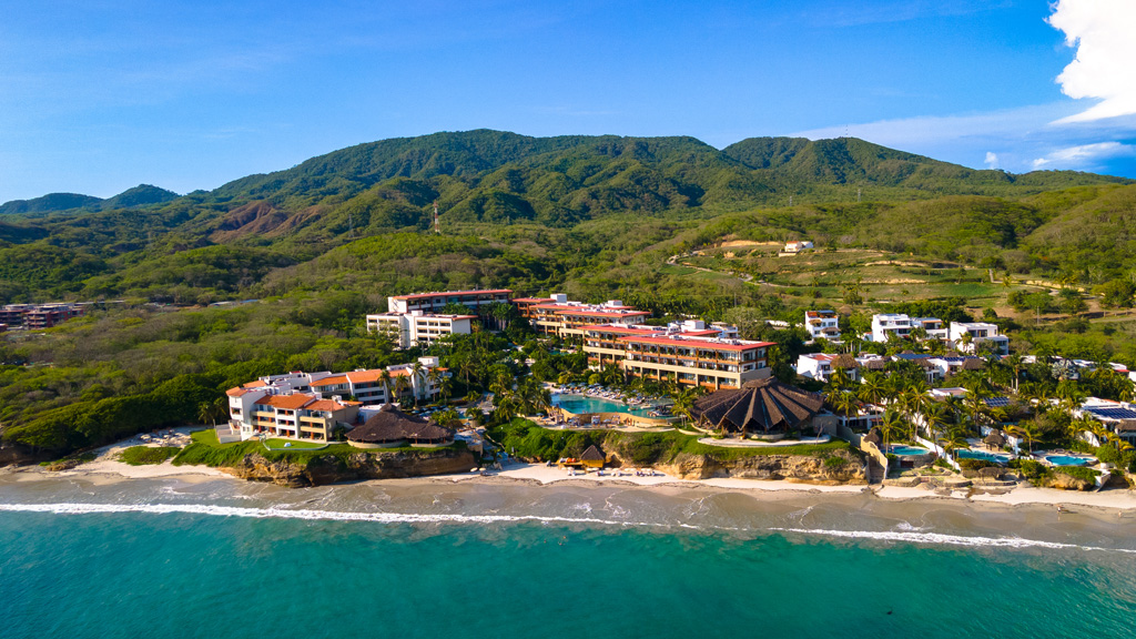 Which All-Inclusive Resort Has the Best Beach in Riviera Nayarit?