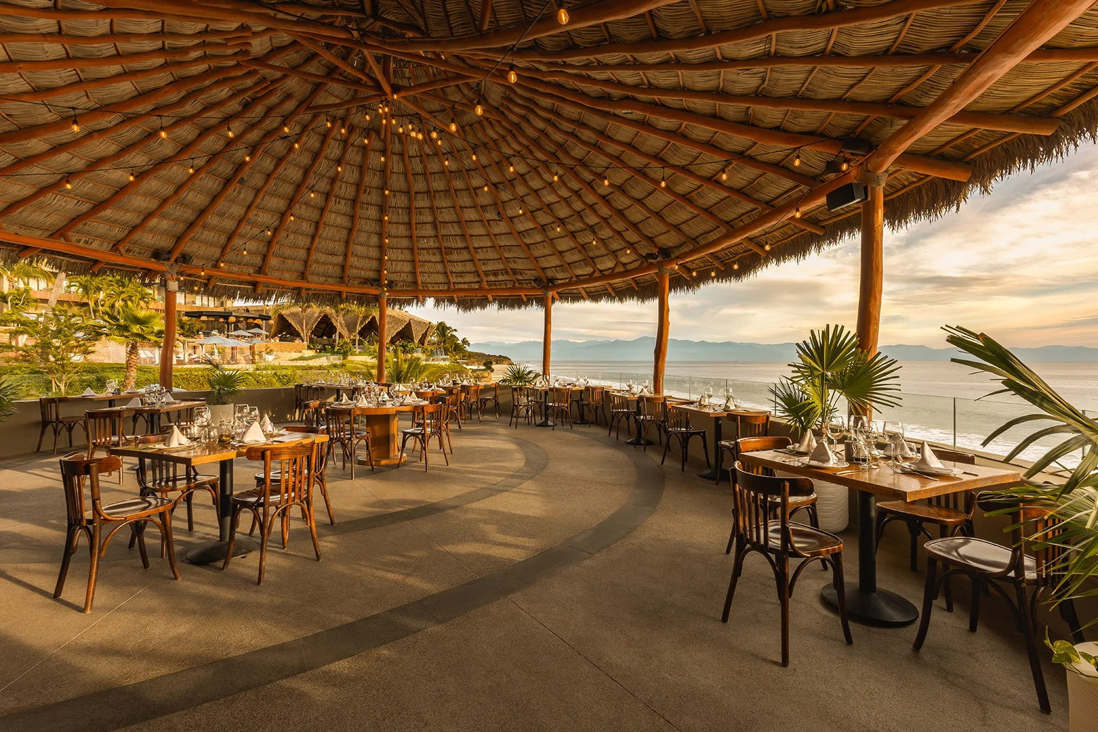 Al Fresco Restaurant Armony Luxury Resort & Spa