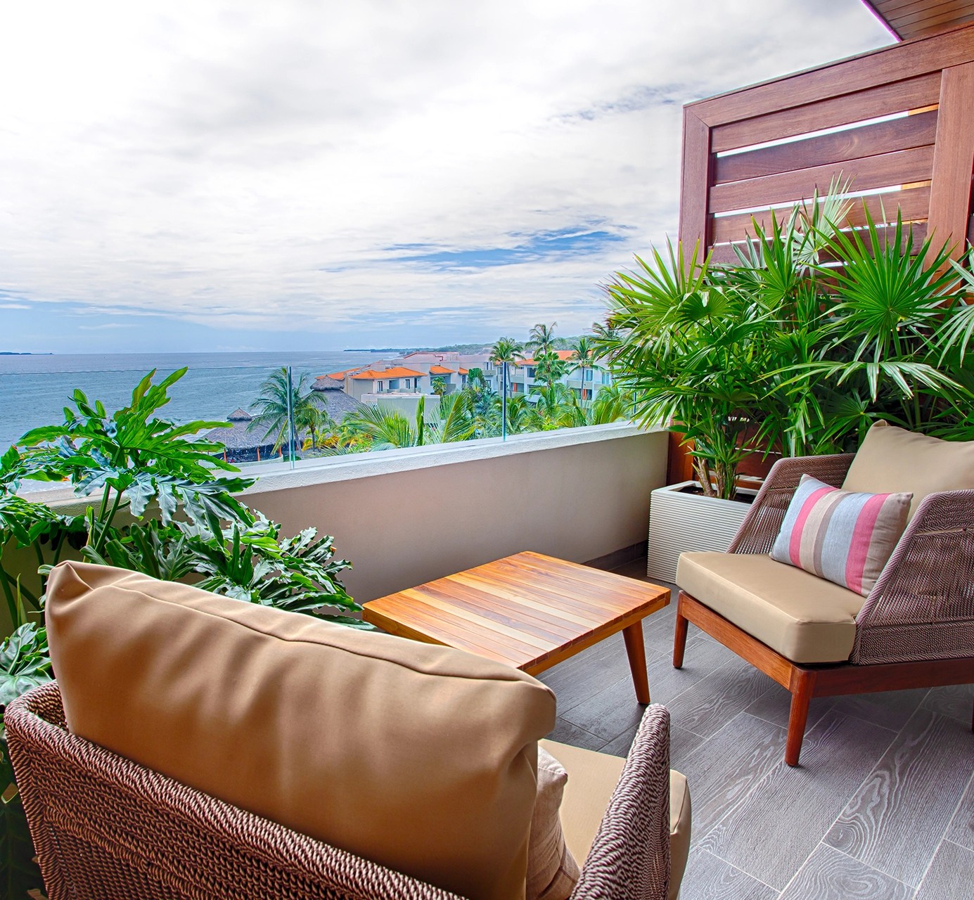 GALLERY SUPERIOR RETREATS ARMONY RESORTS