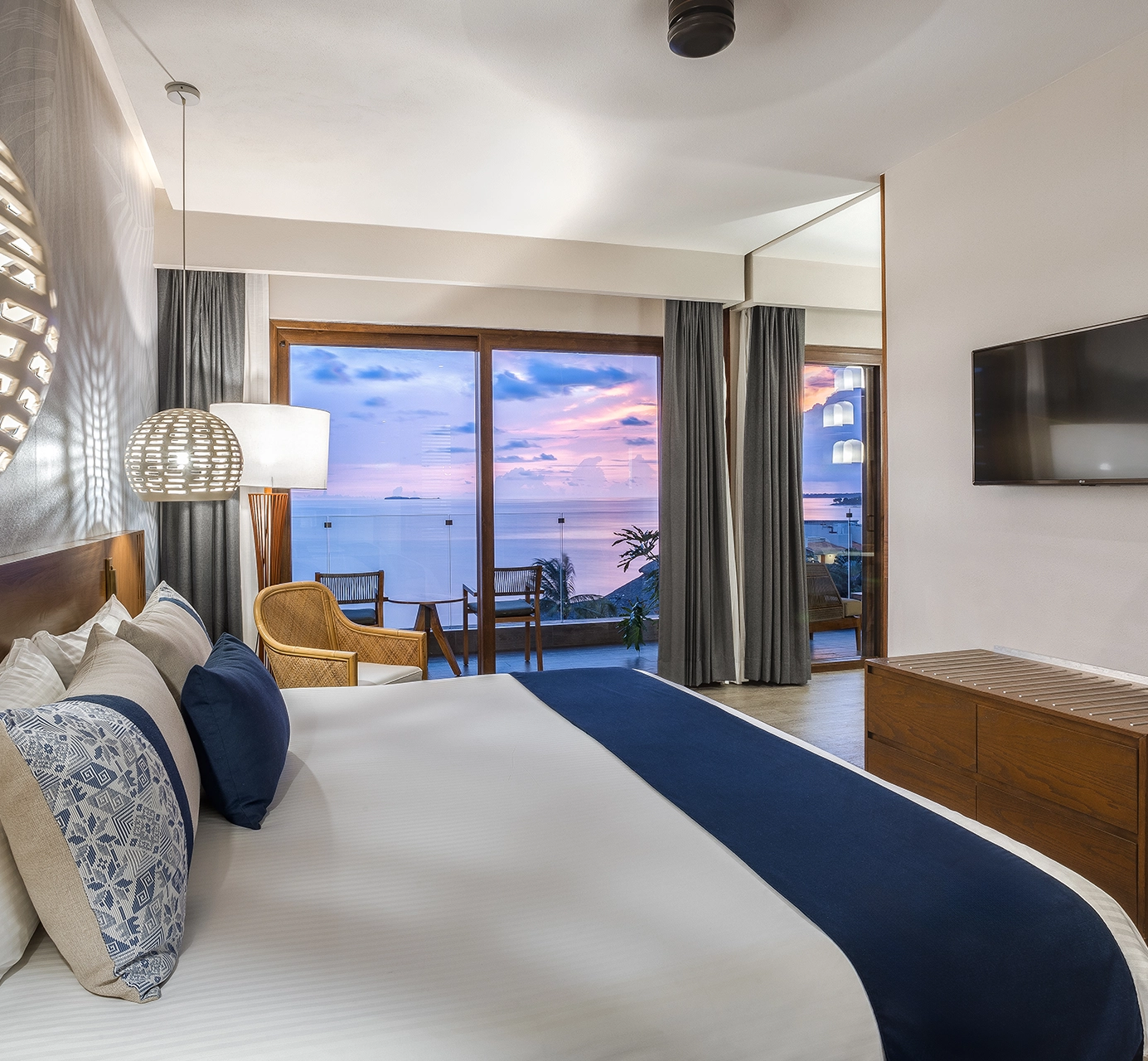 GALLERY SUPERIOR RETREATS ARMONY RESORTS